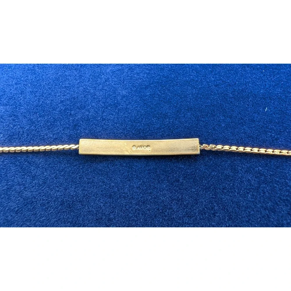 Avon Gold Tone ID Bar Rope Detail Curb Chain Bracelet 6.5 Inch